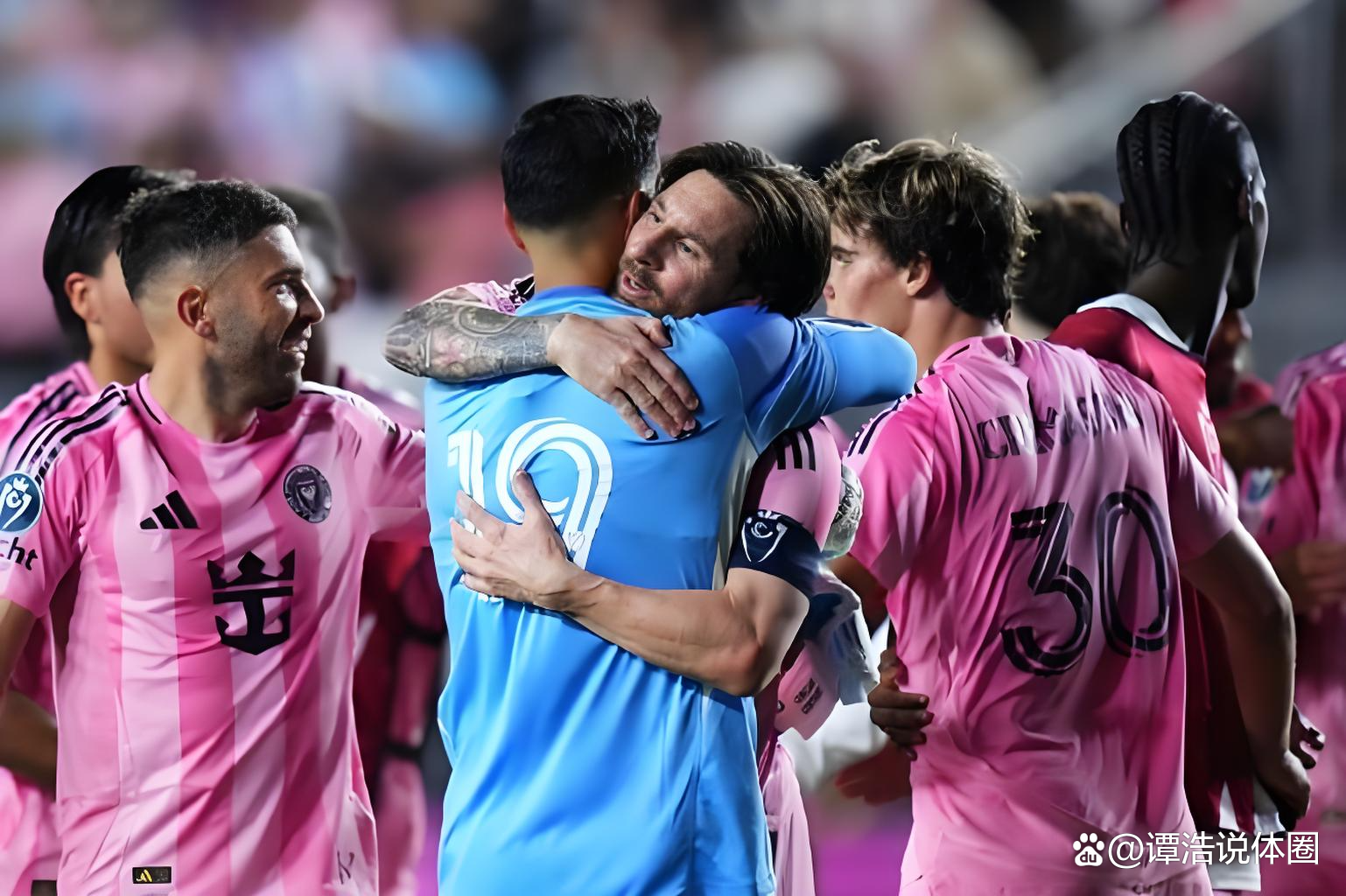 九游-费德勒焦点对战，梅西与60激战巴黎圣日耳曼分钟，战术调整胜负难料！