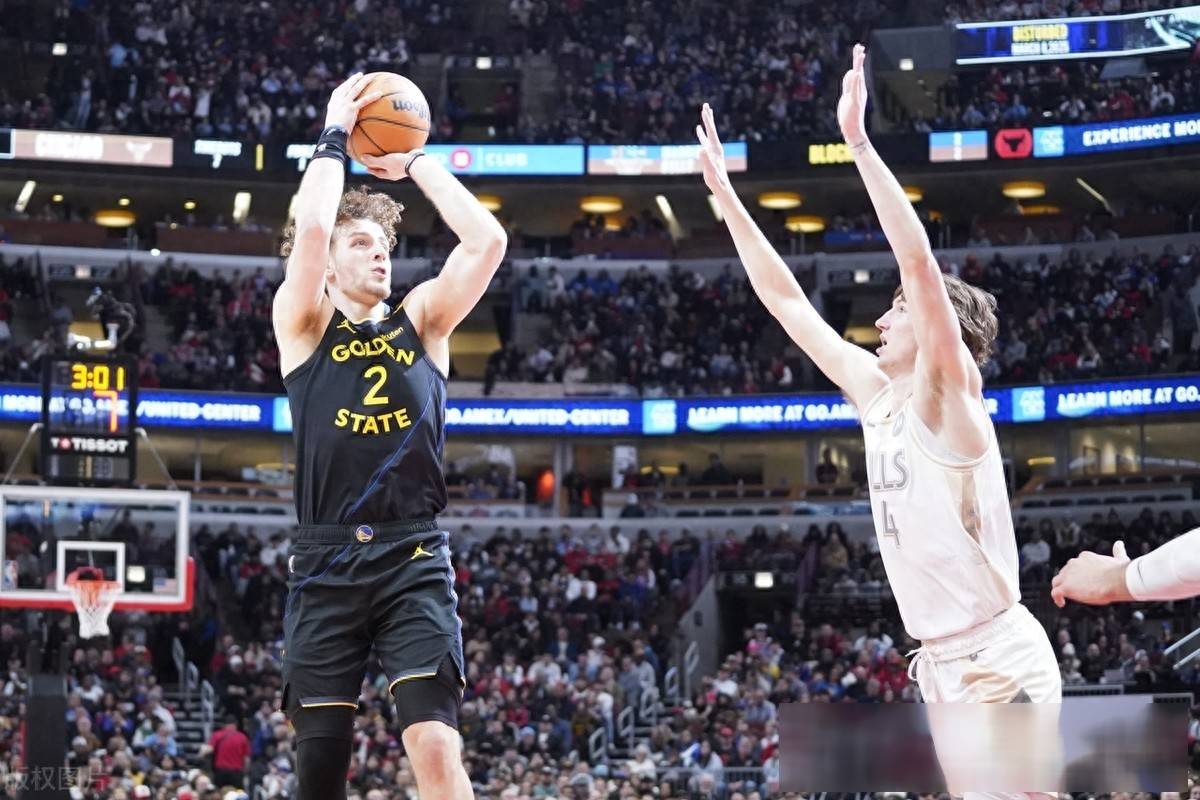 九游娱乐-包含公牛不断突破！，巴特勒连续七场比赛得分超过领先优势明显赛场气氛高涨的词条