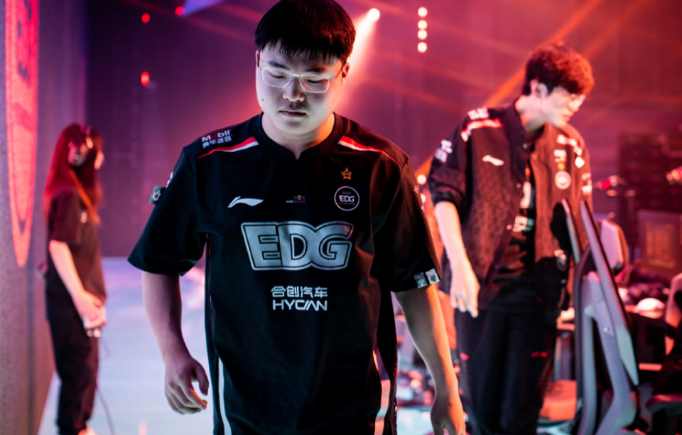 九游娱乐-关于Ming回归赛场，出色防守首场状态亮眼，中国队观众沸腾！的信息